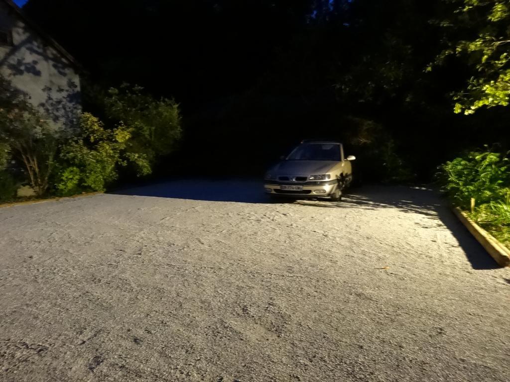 Jardin De Canaan Saint-Julien-de-Chédon エクステリア 写真